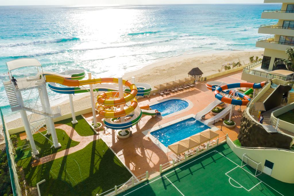 Crown Paradise Club All Inclusive - Cancun Family Hotels