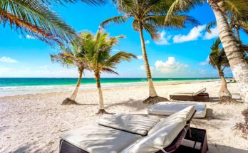 Visiting Paradise Beach - what to do in tulum mexico