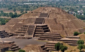 Teotihuacan - famous tourist attractions in mexico