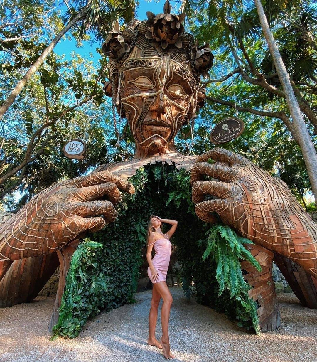 sculpture Ahau Tulum