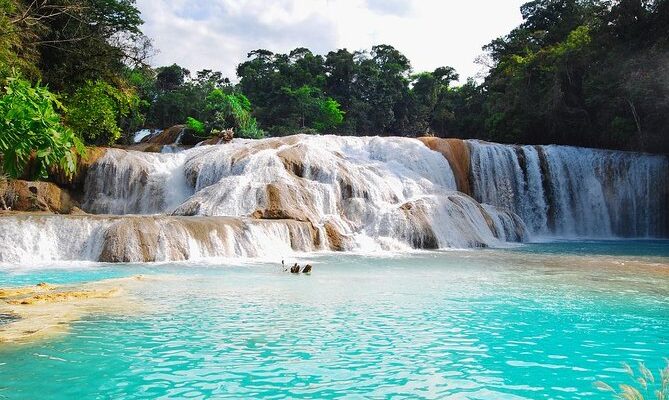 Things to do in Chiapas - Agua Azul Waterfalls