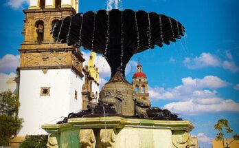 Fuente de los Delfines irapuato mexico