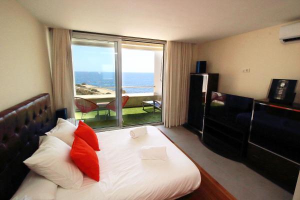 Best hotels on Tabarca Island