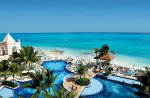 Hotels in Cancun with interest-free months